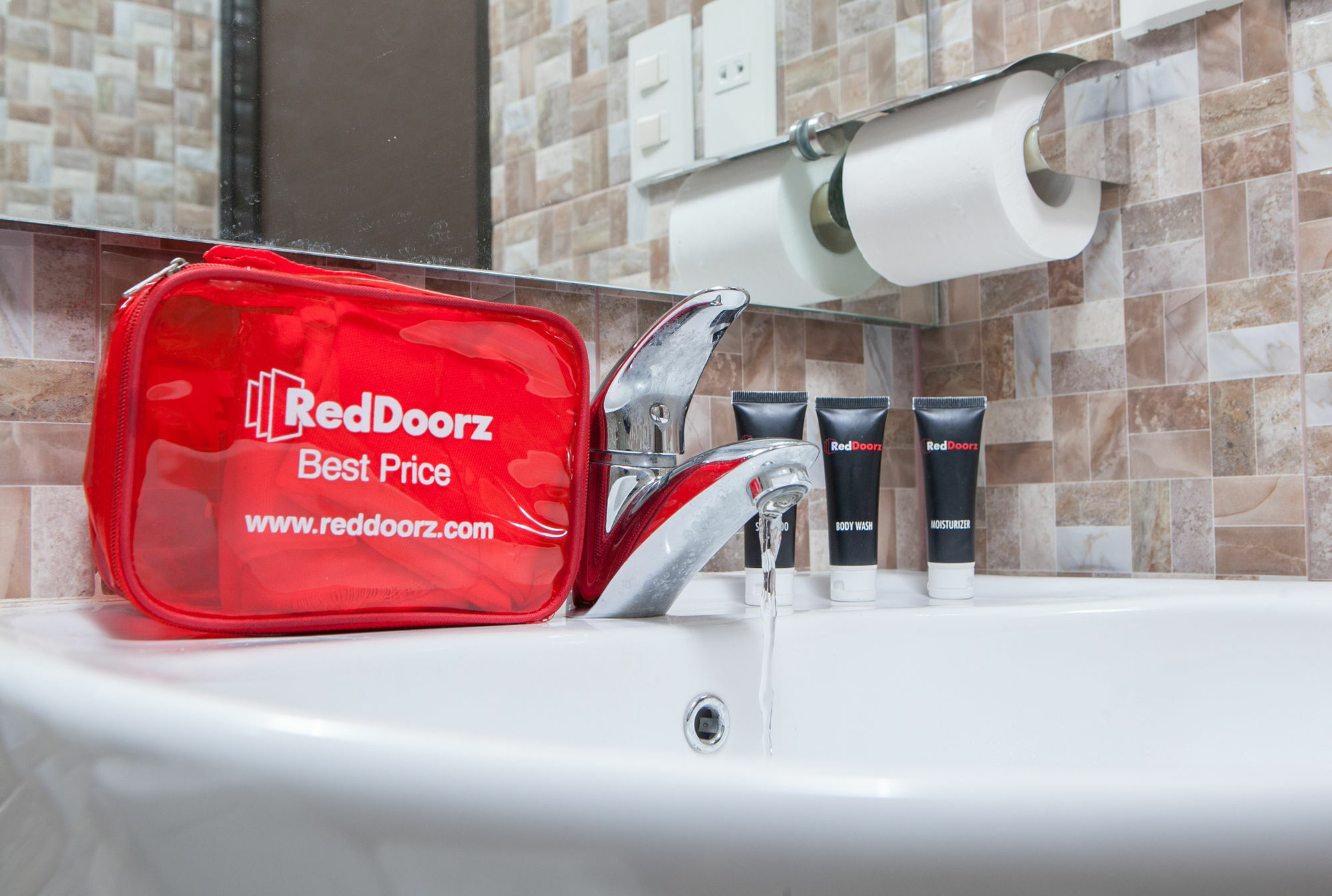 Reddoorz Plus @ Talaga Bodas Bandung Exterior photo